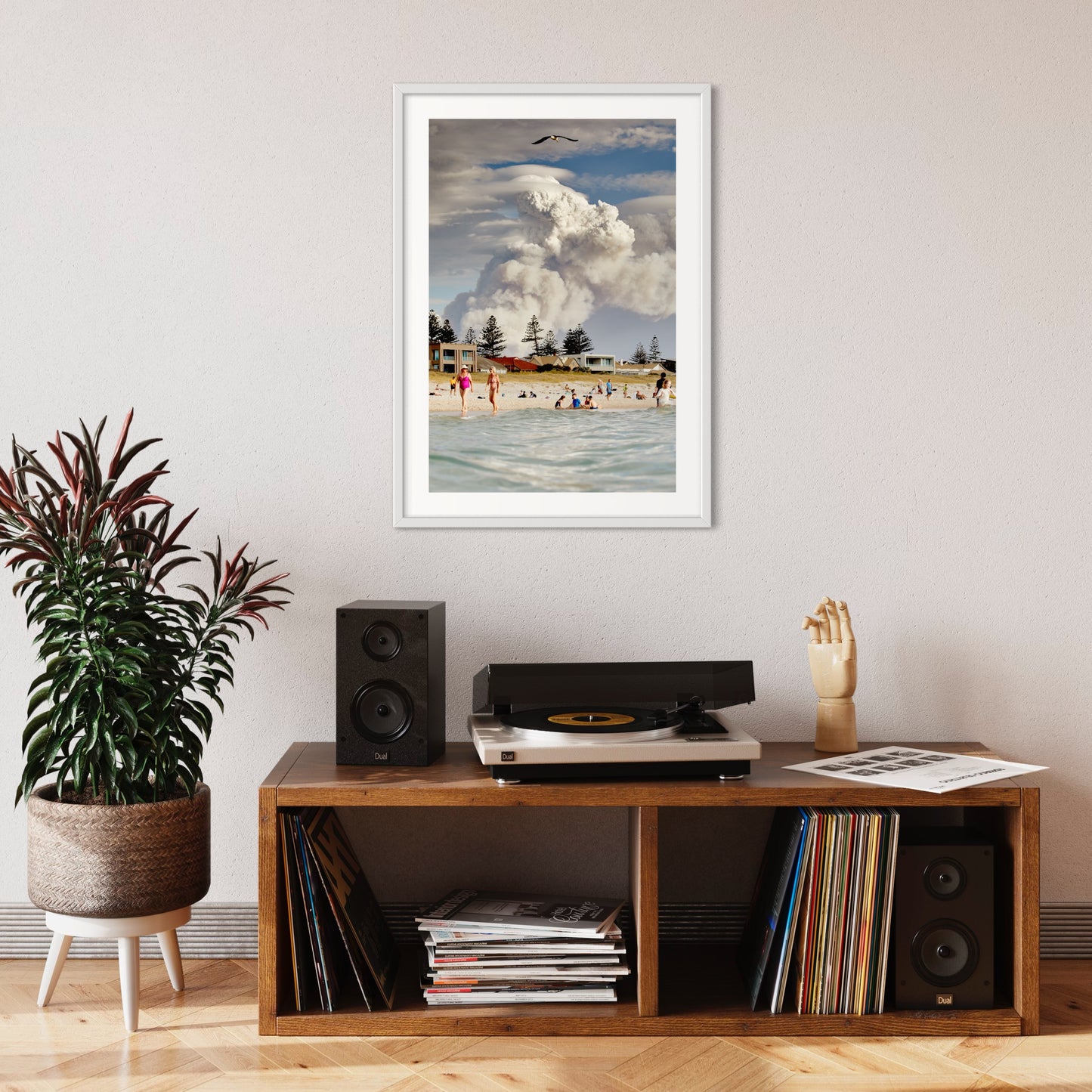 Close comfort, Distant trouble