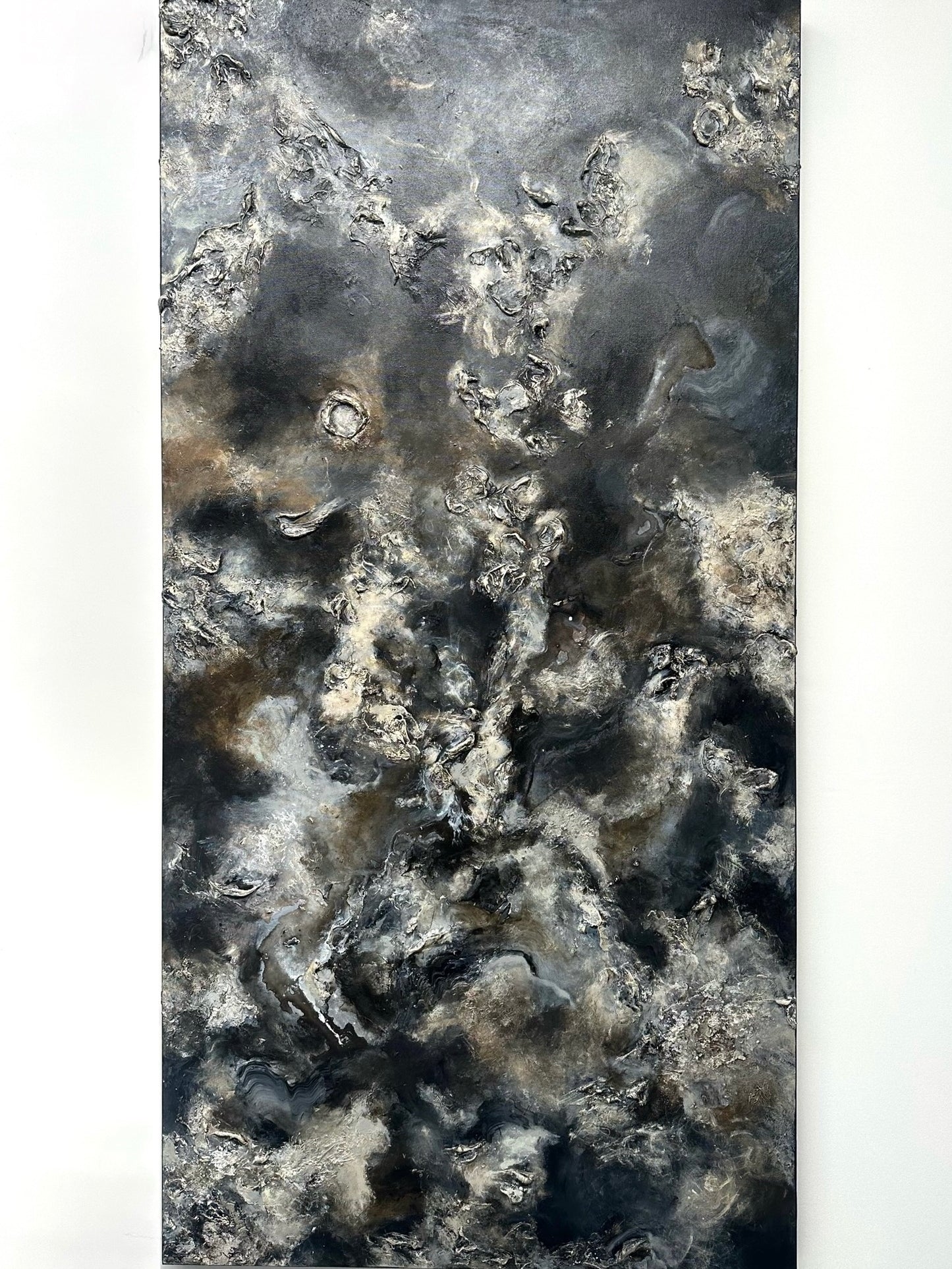 MUNMUN DHAMIJA Silent Paradox (Black)