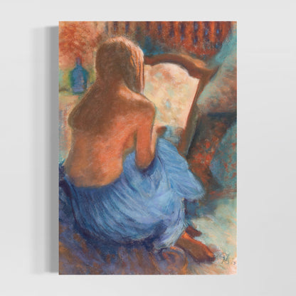 GIANT Woman Sitting With Mirror